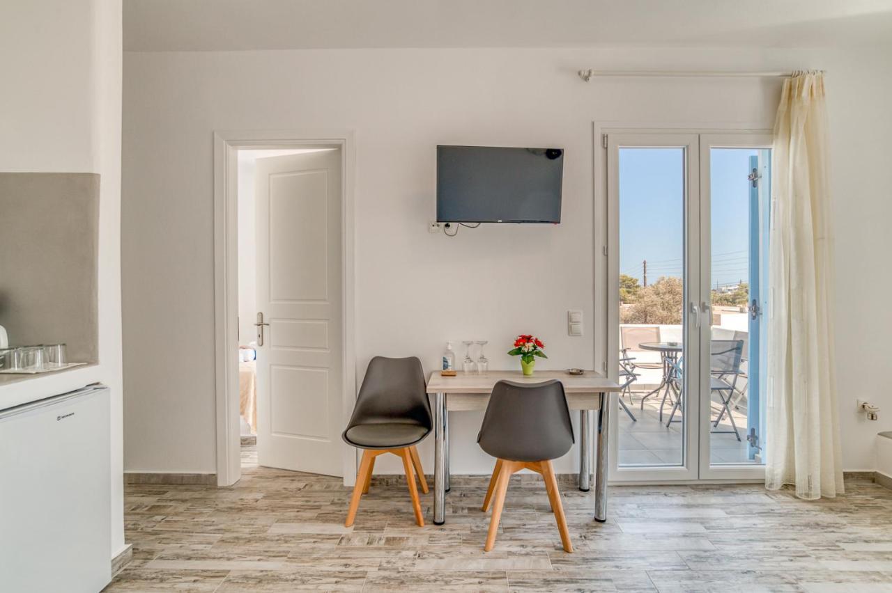 Ippocampos Seaside Serenity - Unwind At Paros Poolside Retreats Alikí Exterior foto